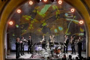 Sie waren alle im Bundesjugendorchester, bevor sie 2011 ein neues Blechbläserensemble gründeten. Inzwischen nehmen die Musiker von Salaputia Brass CDs auf und überraschen bei ihren Auftritten mit fetzigen eigenen Arrangements.