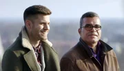 Bayerisches Fernsehen LEBENSLINIEN, "Der Kommissar und seine Söhne", am Montag (08.06.15) um 21:00 Uhr.
Von links: Alex und Carlos Benede. Kommissar Benede adoptierte Alex, nachdem seine Mutter ermordet worden war.