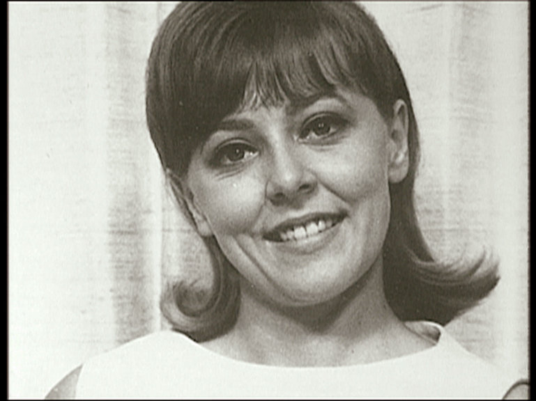 Im Namen des Vaters ? Cheryl Burnett (Foto) wird im Juni 1965  vergewaltigt und erdrosselt aufgefunden. Am Tatort entdecken die Ermittler eine Vielzahl von Kerzen, die auch in Gottesdiensten verwendet werden...