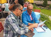 Ex-Bundesrat Adolf Ogi und der Berg-Historiker Daniel Anker: (Copyright SRF)