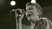 Anlässlich des Todes von David Bowie erinnert „Vinyl – Die David Bowie Story“ an den britischen Musiker, der mehrere Jahrzehnte Musik- und Stilgeschichte schrieb.
