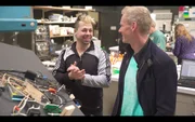 Josiah Zayner, Biohacker und ehemaliger NASA Wissenschaftler glaubt, dass Menschen ihr biologisches Schicksal selbst in die Hand nehmen sollten