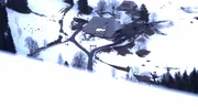 Über 300 Jahre alt und im Winter tief verschneit: Der Raimartihof am Feldsee im Schwarzwald.