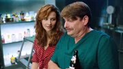 Victoria (Katrin Bauerfeind) und Dr. Falko Lammert (Peter Trabner)