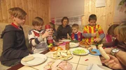 Großfamilie Jahnke beim Abendessen.