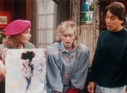 Mona (Katherine Helmond, l.) posiert als Titelmädchen für ein Magazin. Angela (Judith Light, M.) hat Bedenken, aber Tony (Tony Danza, r.) ist sichtlich angetan.