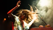 Spazzfrica Ehd & Papa Dupau vs Ceacescu (Foto) von ZA! sind ein Wanderzirkus aus Barcelona: zwei Männer und ein Dutzend Instrumente.