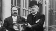 Scene from the documentary Visionäre der Autoindustrie