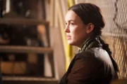 Jemma Simmons (Elizabeth Henstridge)
