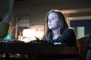 Maisy Stella as Daphne Conrad.
