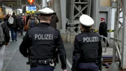 Die zweiteilige Reportage begleitet den Berufsalltag deutscher Polizisten.