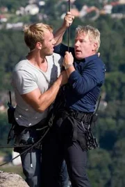 Carl (Dominic Boeer, l.) und Markus (Jörg Schüttauf)