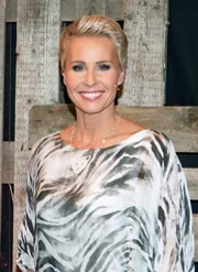 In „Der große IQ-Test by RTL II“ stellen sich fünf Prominente sowie das Publikum im Studio den kniffligen Fragen von Sonja Zietlow und Amiaz Habtu, um eines herauszufinden: Wer hat den höchsten IQ?