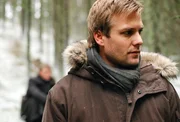 Ed Araquel (604) 773-8305. . Journalist O`Brian (Gabriel Macht) wittert eine sensationelle Story.. Die rote Verschwörung