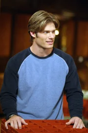 Chris Carmack (Luke Ward).