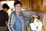 NDR Fernsehen DIE NORDSTORY - OSTFRIESEN IN DER KRUMMHÖRN , am Freitag (30.08.13) um 20:15 Uhr.
Frieda Stomberg ist die Königin der Torten und Kuchen.