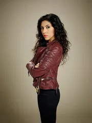 1. Staffel: Detective Rosa Diaz (Stephanie Beatriz)