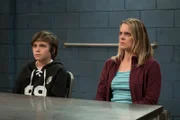 Kyle Harris (Lincoln Melcher), Helen Harris (Amy Spanger)