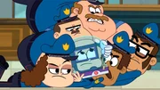 Nick wird fälschlicherweise von der Polizei als Bankräuber gehalten.