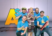 Singa mit ihren "groovigen" Studiogästen Pelemele