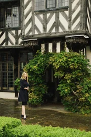 dr Suzannah Lipscomb