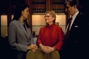 L-R: Abbie Carmichael (Angie Harmon), Nora Lewin (Dianne Wiest), Jack McCoy (Sam Waterston)