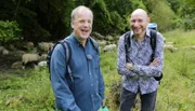 WDR Fernsehen MIT BOCK DURCHS LAND, "Folge 2 Ein Beruf in der Stille, der harte Arbeit ist", am Mittwoch (27.05.15) um 21:00 Uhr.
Hubertus Meyer-Burckhardt (l) und Ralf Morgenstern gehen gemeinsam auf Wanderschaft.