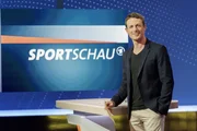 Alexander Bommes ( Moderator Sportschau ).