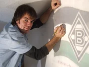 Wohnprofi Mick Wewers greift heute Familie Neikes unter die Arme.