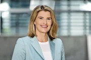 Tina Hassel