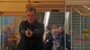 Frank (Chris Noth)