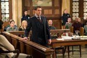 Staatsanwalt Rafael Barba (Raúl Esparza) bringt eine Bewährungshelferin vor Gericht, die angeblich ihre Schutzbefohlenen sexuell belästigt haben soll.