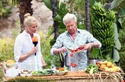 Armin Roßmeier präsentiert gesunde und fruchtige Smoothies.