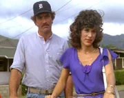 Bridget (Kathleen Lloyd) bittet Magnum (Tom Selleck), die Hintergründe eines Ereignisses aus der Vergangenheit ihres Vaters zu untersuchen.