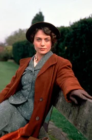 Sally Finch (Paris Jefferson)