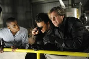 (v.l.): Gus (Dulé Hill), Shawn (James Roday) und Pierre Despereaux (Cary Elwes)