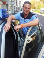 "Achtung Kontrolle - Die Topstories der Ordnungshüter" begleitet Ordnungshüter bei der Arbeit. Foto: Chris Michels, Polizist in Berlin.