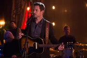 Deacon Claybourne (Charles Esten)