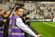 Fabian Köster unterwegs in Schweden – Hautnah dabei an der Seitenlinie beim Heimspiel des Stockholmer Traditionsclubs Hammarby IF.