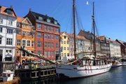 SR Fernsehen KOPENHAGEN, DA WILL ICH HIN!, am Samstag (06.06.15) um 17:00 Uhr.
Kopenhagen - Nyhavn
