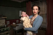 Beryl Evans (Jodie Cromer)