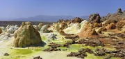 PHOENIX PLANET ERDE TEIL 2, "Bergwelten", am Sonntag (20.06.10) um 21:00 Uhr.
Dallol Springs in Äthiopien: Ein seit über 100 Jahren aktiver Lavasee, aus dem ein Berg heranwächst, bietet eines der seltesten Naturereignisse der Welt.