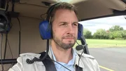 Dieter Könnes kurz nach dem Start zu seinem Rundflug über NRW.