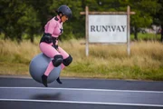 Ambitionierte Männer, wagemutige Frauen und actionreiche Spiele: "The Almost Impossible Gameshow"