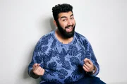 Der afghanisch-hessische Comedian Faisal Kawusi.
