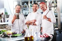 "Mein Lokal, Dein Lokal - SPEZIAL" mit den drei Profi-Köchen (v.l.n.r.) Mike Süsser, Martin Baudrexel und Andreas C. Studer ... "Mein Lokal, Dein Lokal - SPEZIAL" mit den drei Profi-Köchen (v.l.n.r.) Mike Süsser, Martin Baudrexel und Andreas C. Studer ...