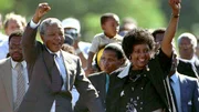 Nelson Mandela (l.)