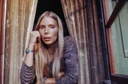 Joni Mitchell ist eine der bedeutsamsten Singer-Songwriter der 1970er Jahre.