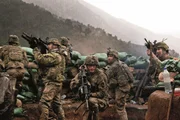US-Soldaten während eines Schusswechsels mit Taliban-Kämpfern in der Provinz Kunar, Afghanistan 2011