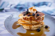 fluffige Blaubeeren-Pancakes